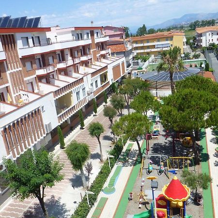 Apparthotel Residence Riviera Dei Cedri Santa Maria Del Cedro Ngoại thất bức ảnh